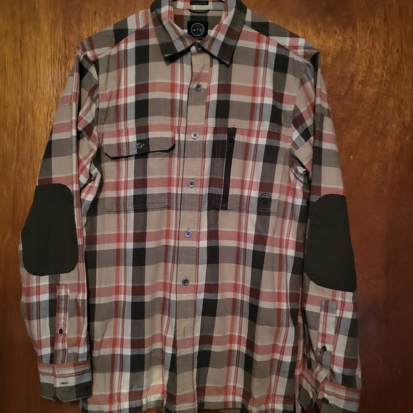 Gently Loved Wrangler ATG Mens  Small Brown-Tan-Red Flannel Button-Dwn Elbow Pad - Picture 3 of 7